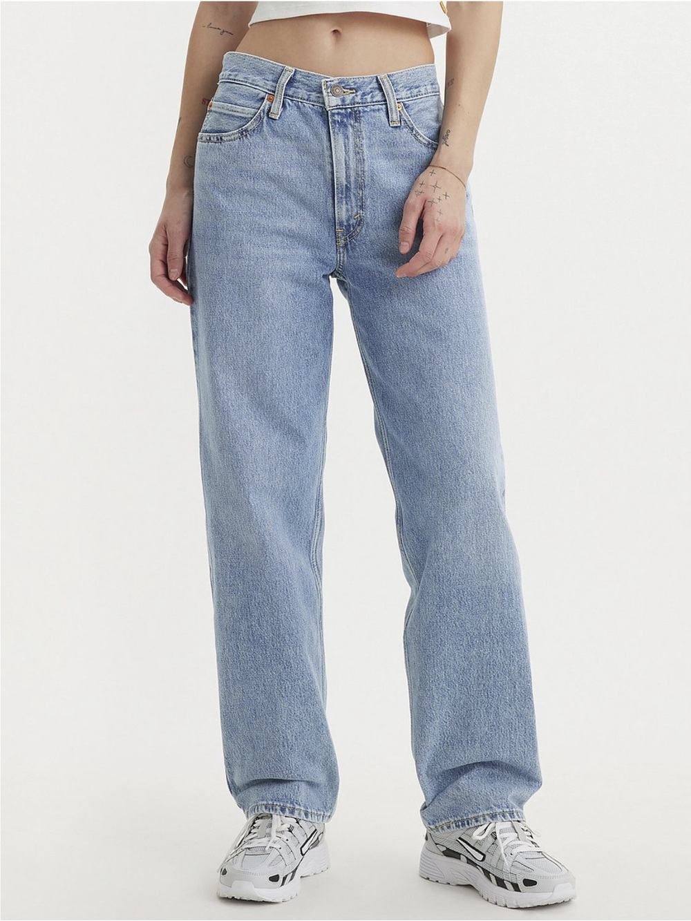 Levi's Light Blue Flare Dad Jeans - Picture 3 of 3